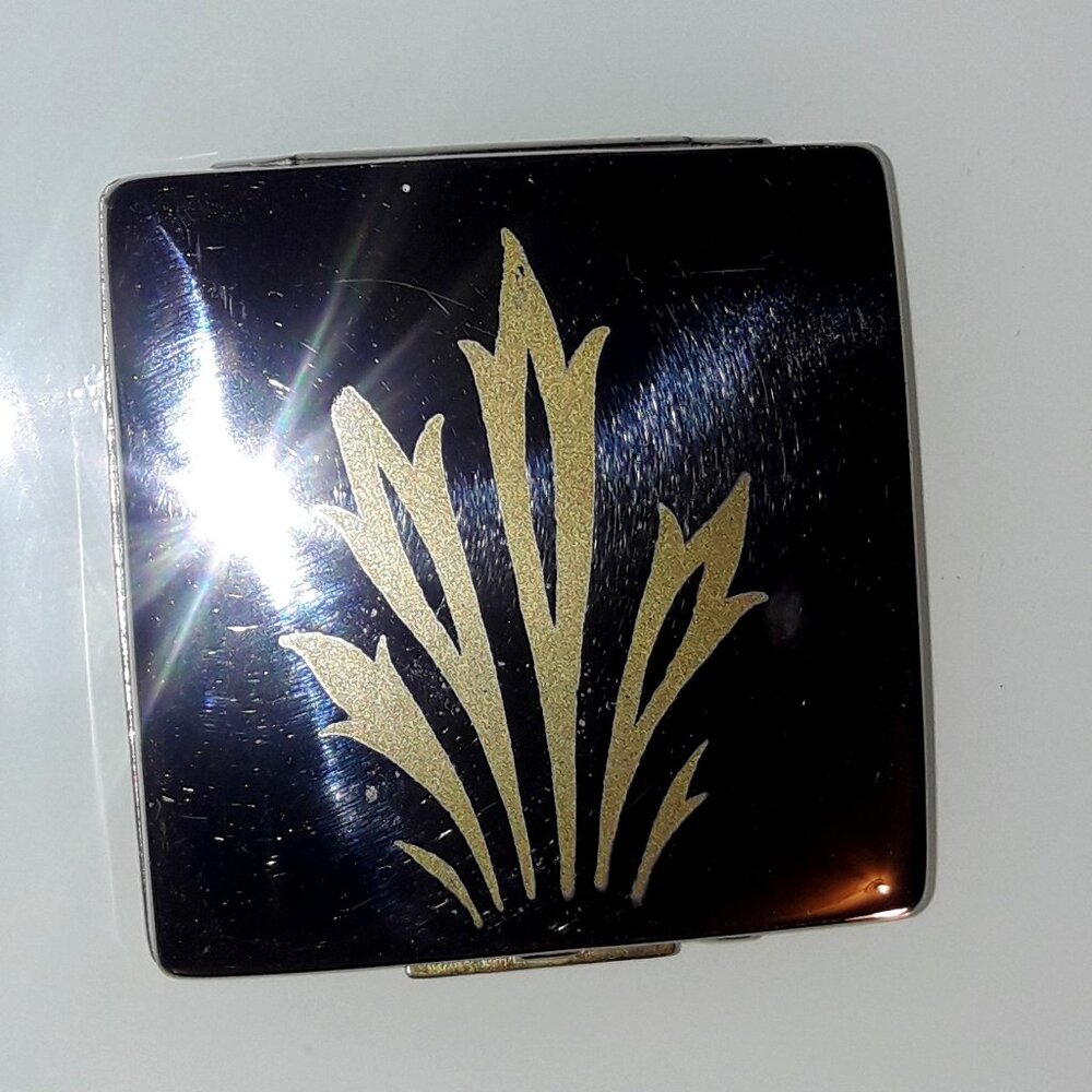 30s 40s Yardley of London Mirror Finish Gold Lilies Loose Powder Compact & Pouch